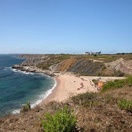Sao Bernardino Beach House Atouguia Da Baleia Exterior foto